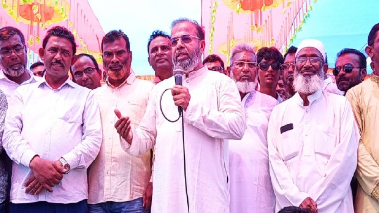 লায়ন ড. শেখ ফরিদুল ইসলামের মানবিক উদ্যোগ:  সুবিধাবঞ্চিত মানুষ ফিরে পাচ্ছেন চোখের আলো।