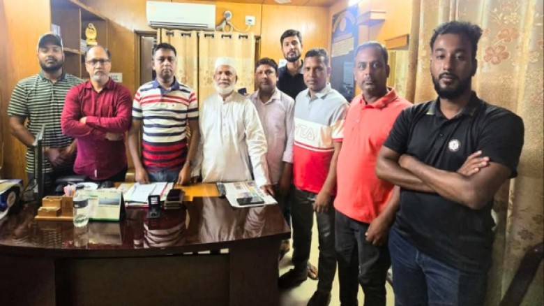 আতাইকুলা প্রেসক্লাবের সাংবাদিকদের সাথে নবাগত অফিসার ইনচার্জ (ওসি) এর মতবিনিময় সভা অনুষ্ঠিত।