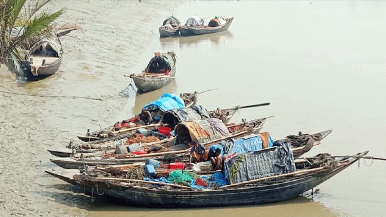 দুই দিনেও উদ্ধার হয়নি সুন্দরবনে বনদস্যু করিম শরীফ বাহিনীর হাতে অপহৃত ১০ জেলে
