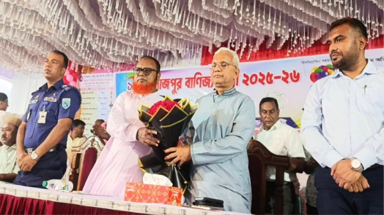 দিনাজপুরে বর্ণিল আয়োজনে শিল্প ও বাণিজ্য মেলার শুভ উদ্বোধন।