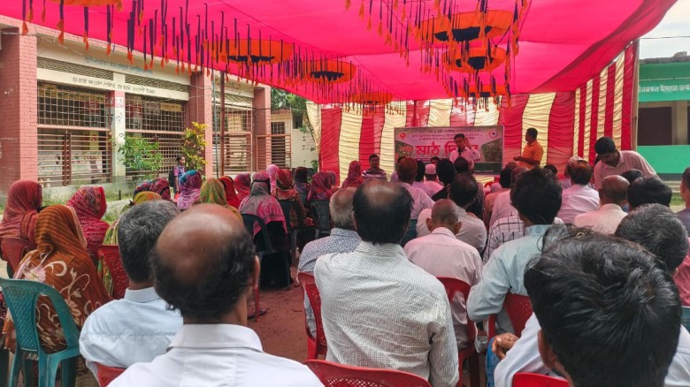 সুবর্ণচরে বিনা উদ্ভাবিত সয়াবিন জাতের উপর মাঠ দিবস অনুষ্ঠিত
