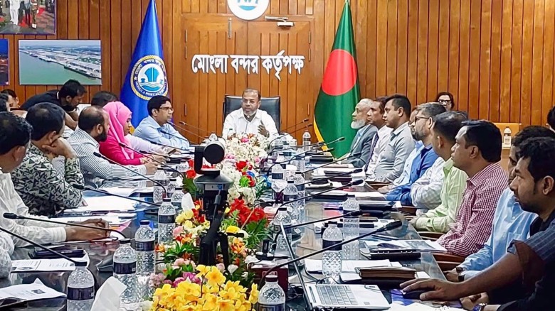 মোংলা নদী পারাপারে যাত্রীদের ভোগান্তি নিরসনে প্রতিমন্ত্রী  শেখ ফরিদুল ইসলামের জরুরী বৈঠক