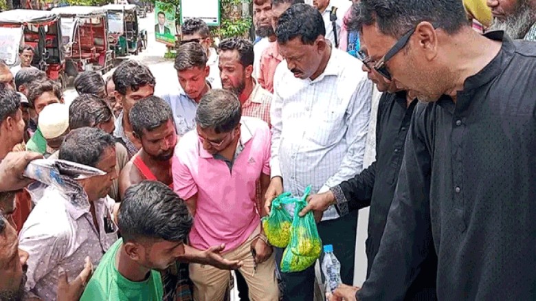 মোংলায় পৌর বিএনপির উদ্যোগে জিয়াউর রহমানের ৪৫তম শাহাদাত বার্ষিকী পালিত: খাবার ও বস্ত্র বিতরণ