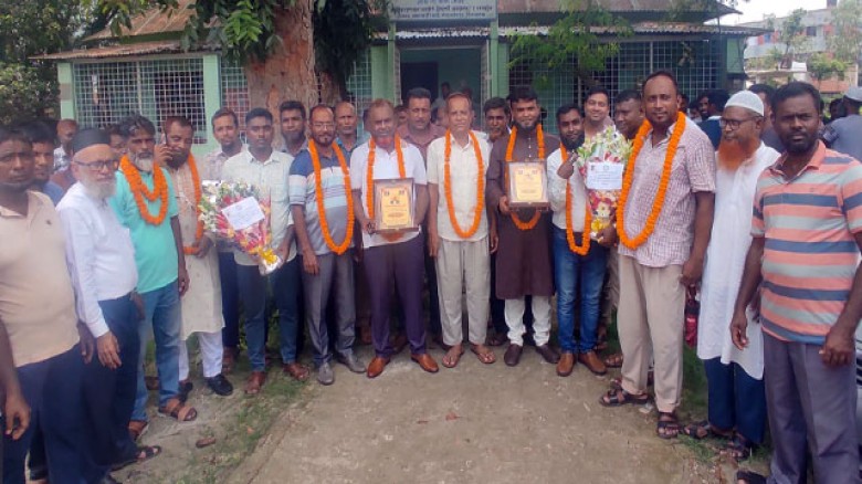 বাঘাবাড়িতে নবনির্বাচিত দুই নেতাকে সংবর্ধনা