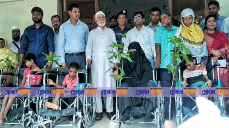 ফুলবাড়ীতে মানবিক উদ্যোগ: মাদ্রাসা, প্রতিবন্ধী ও ক্ষুদ্র নৃগোষ্ঠীর মাঝে ১ কোটি ৩০ লাখের অনুদান