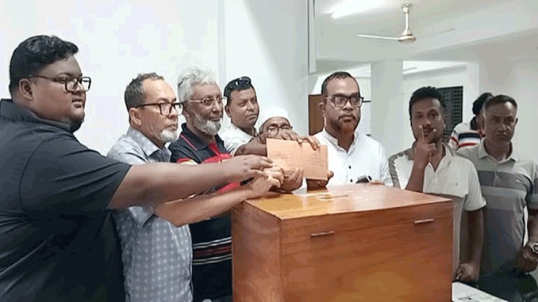 বিএফএ সিরাজগঞ্জ জেলা কমিটির নির্বাচন: শেষ দিনেও জমজমাট মনোনয়ন পত্র জমা