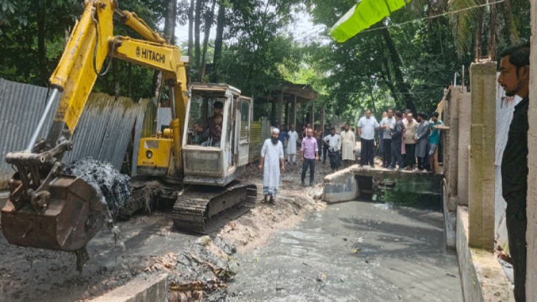 জলাবদ্ধতা নিরসনে সুবর্ণচরে সংযোগ খাল সংস্কার