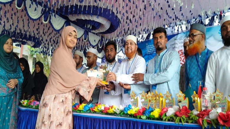 উল্লাপাড়ায় জিপিএ-৫ প্রাপ্ত ২৯০ শিক্ষার্থীকে ছাত্রশিবিরের সংবর্ধনা