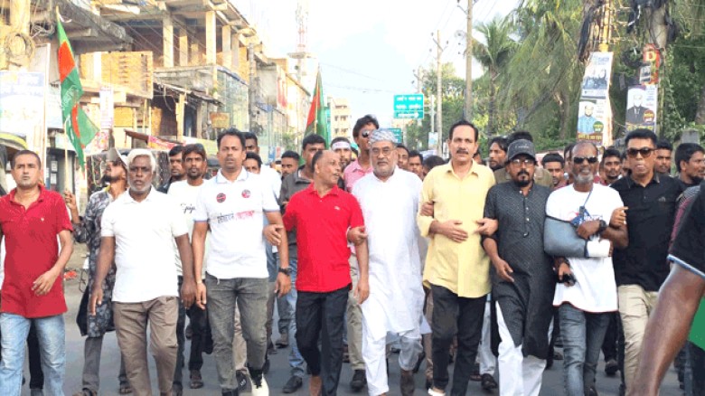 সাতক্ষীরায় স্বেচ্ছাসেবক দলের ৪৬তম প্রতিষ্ঠাবার্ষিক...