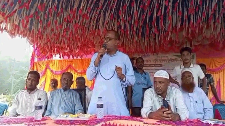 রায়গঞ্জে ‘চলো ফুটবল খেলি, মাদকমুক্ত দেশ গড়ি’ স্লোগানে ফুটবল টুর্নামেন্ট