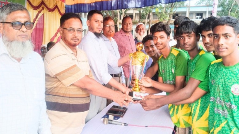 পাংশায় ৫৩তম গ্রীষ্মকালীন জাতীয় ক্রীড়া প্রতিযোগিতার পুরস্কার বিতরণ অনুষ্ঠিত