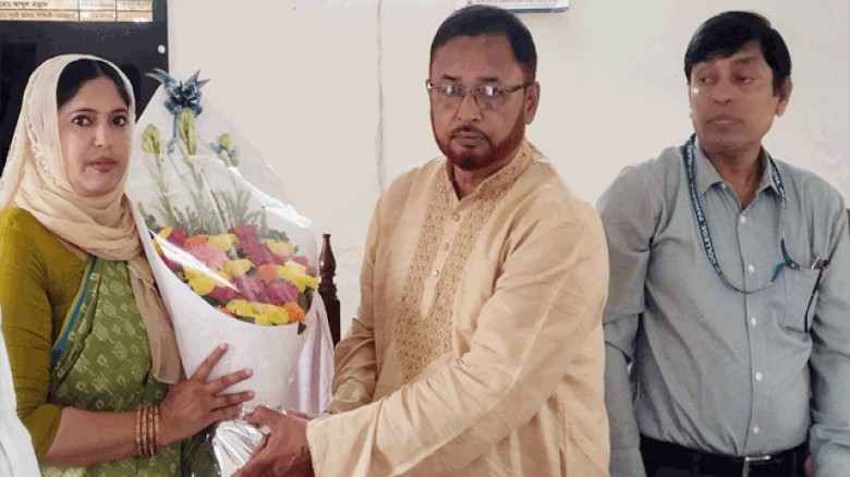 পাংশায় আইডিয়াল গার্লস কলেজ জিবি’র নবগঠিত এডহক কমিটির সভাপতি রাজার অভিষেক অনুষ্ঠিত